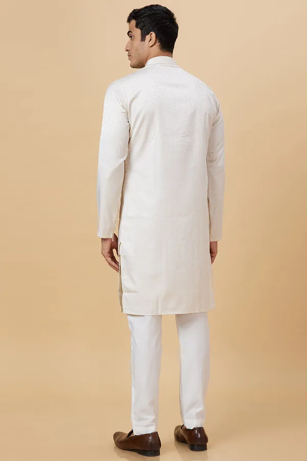 Kurta_Jacquard_Triangle