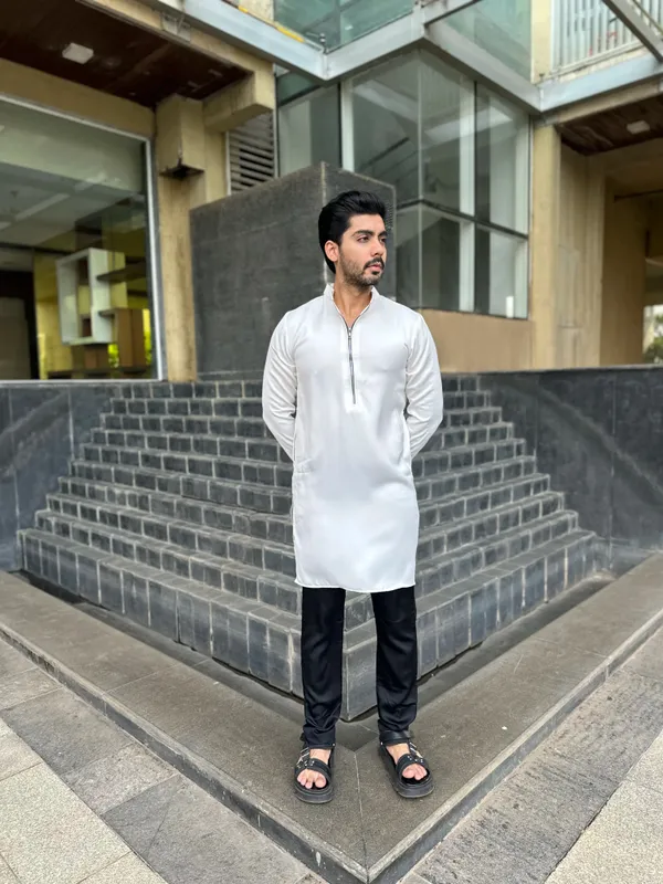Zip_White_Kurta