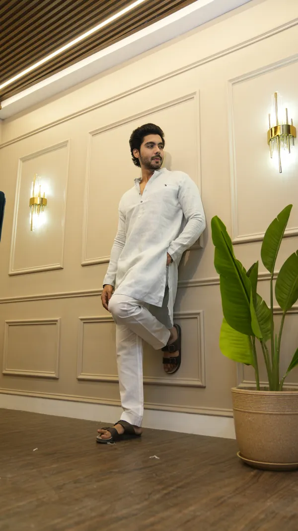 LIGHT_BLUE_SINGLE_POCKET_SIMPLE_&_ELEGENT_KURTA_SET