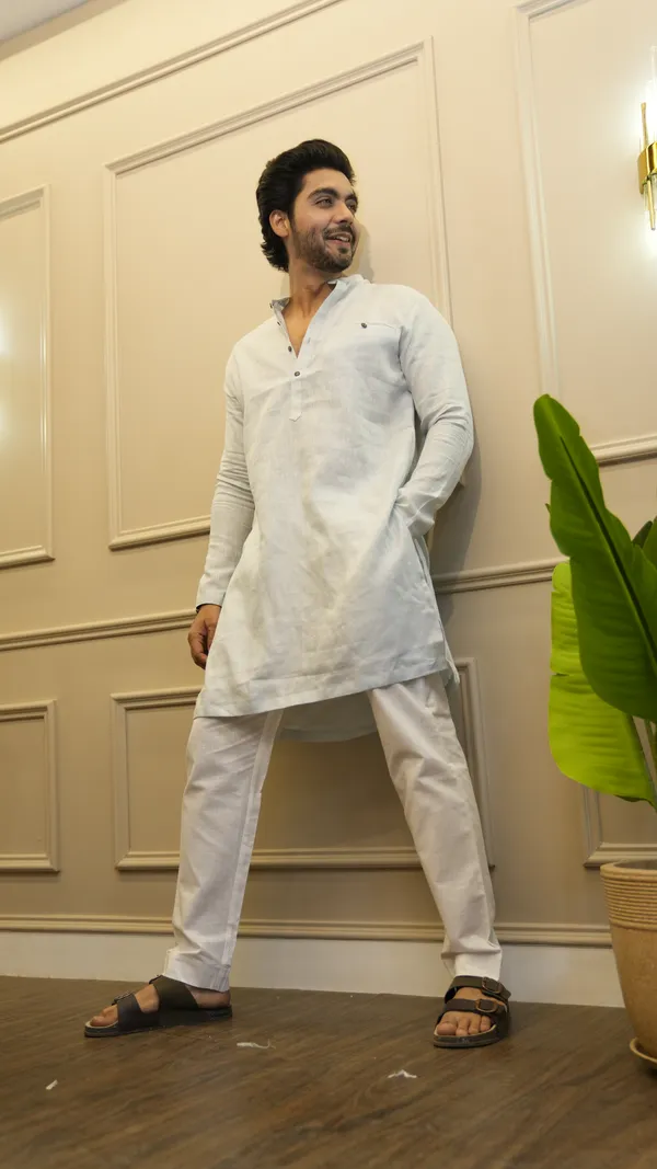 LIGHT_BLUE_SINGLE_POCKET_SIMPLE_&_ELEGENT_KURTA_SET