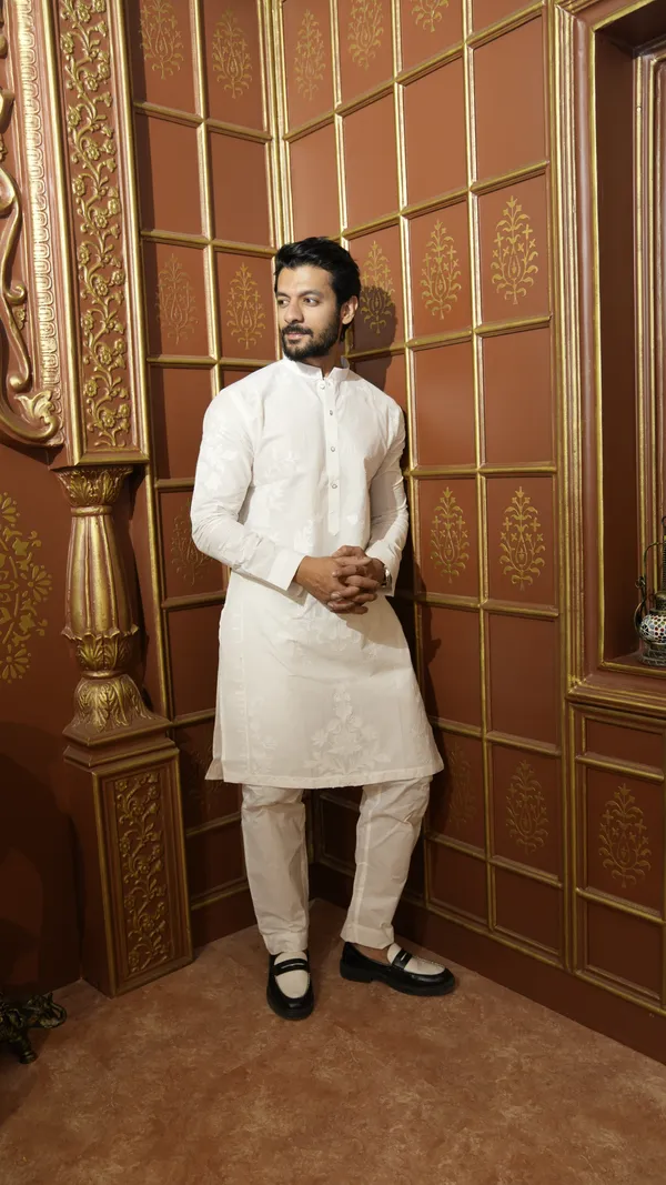 White_Paper_Cotton_Applique_Work_Kurta_Set