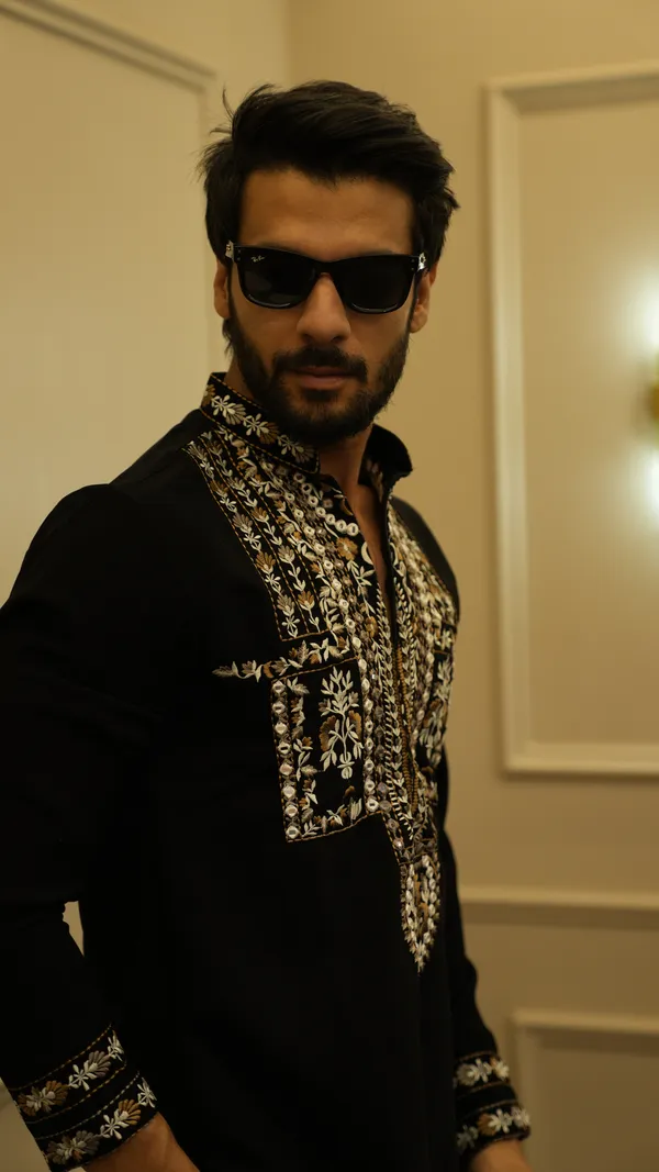 BLACK_ARMANI_PRIMIUM__HEAVY_EMBROIDERY_MIROR_WORK_KURTA_SET