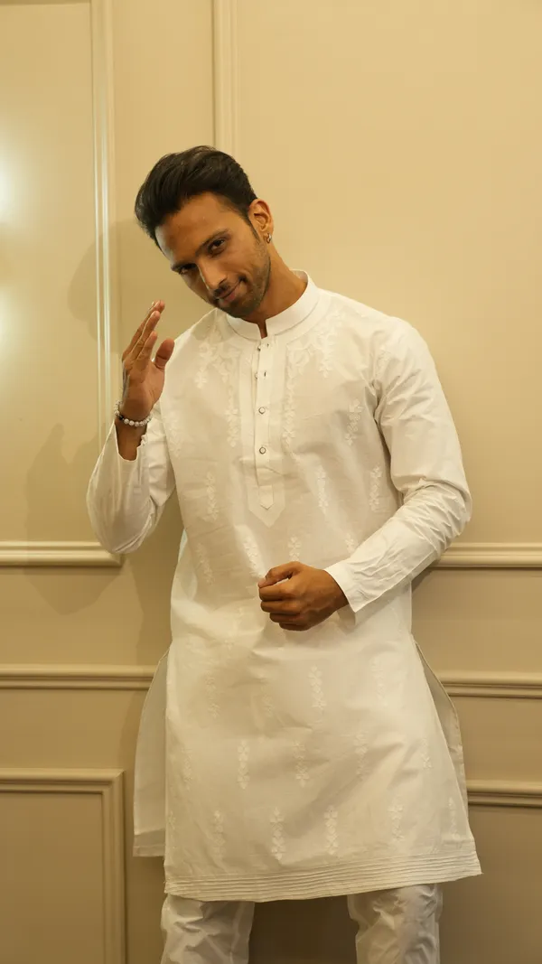White_Paper_Cotton_Applique_Box_Work_Kurta_Set