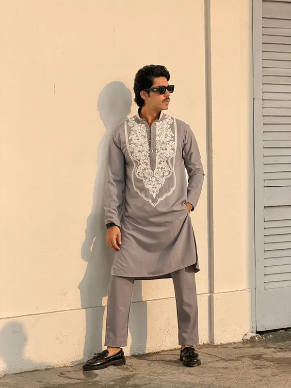 GRAY_ARMANI_WITH_WHITE_HEAVY_EMBROIDERY_WORK_KURTA_SET
