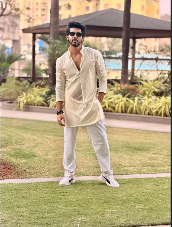 EVERYDAY_QALA_Cream_Premium_hosiery_kurta_set