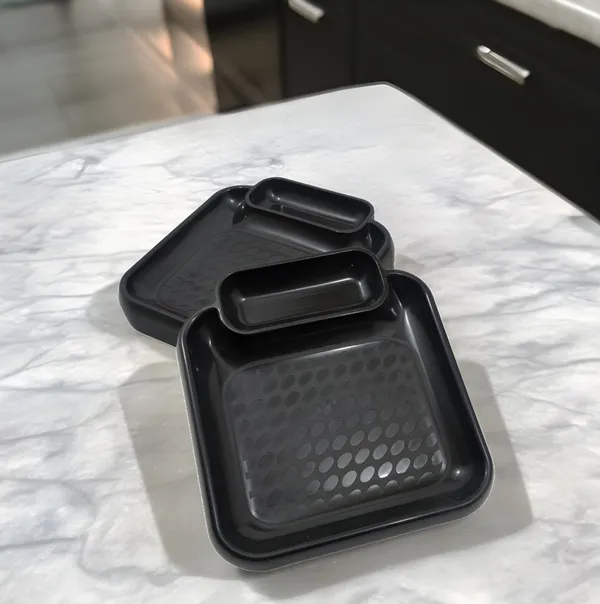 Black_Section_Plastic_Snacks_Platters_Set_Of_6_In_Black_Color_-_Perfect_For_Kitchen_Utensils