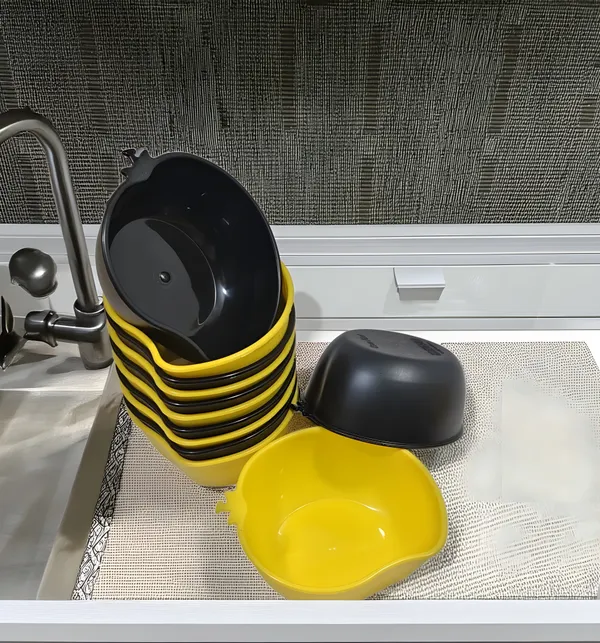 Multicolor_Unbreakable_Plastic_Mango_Shape_Bowls_Set_Of_12_(6_Yellow_&_6_Black)_Lightweight_And_Durable