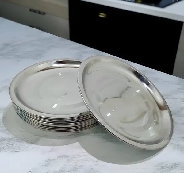 Silver_Eco-Friendly_Stainless_Steel_Half_Plates_(12-Pack)_Lightweight_&_Reusable