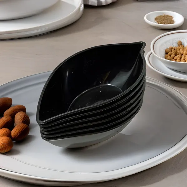 Black_Polypropylene_Small_Snacks_Leaf_Shape_Bowl_Set_Of_6_In_Black_Color_-_Perfect_Addition_To_Your_Kitchen_Utensils