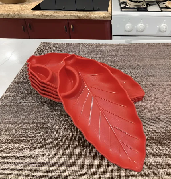 Red_(Pack_Of_6)_Section_Plastic_Snacks_Platters_In_Red_Color_-_Perfect_For_Kitchen_Utensils