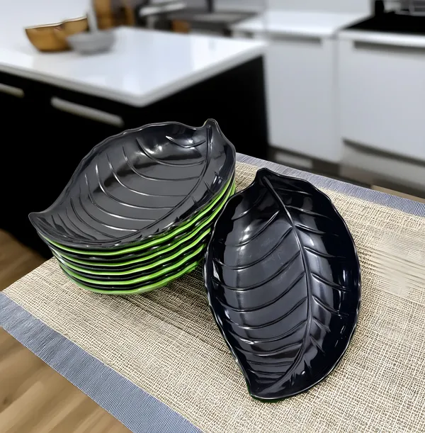 Multicolor_Melamine_Small_Designer_Platters_Set_Of_12_(6_Green_&_6_Black)_Perfect_For_Snacks_And_Meals
