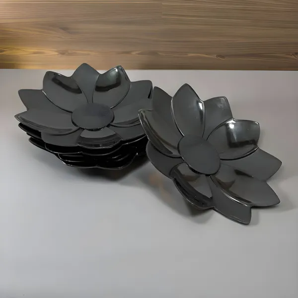 Black_Beautiful_Set_Of_6_Plastic_Snacks_Plates_In_Black_Color_-_Perfect_For_Serving_Snacks