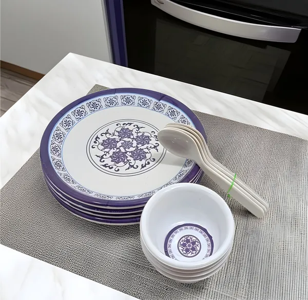 Multicolor_Elegant_Floral_Melamine_12_Pcs_Dinner_Set_Contains_4_Full_Plates,_4_Bowls_And_4_Spoons_|_Perfect_For_Family_Dining