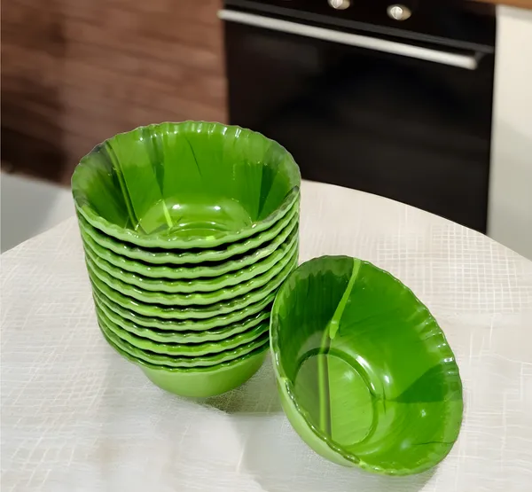 Green_Stylish_Melamine_Bowls_Set_Of_12_-_Elegant_Design_&_Suitable_For_Any_Occasions