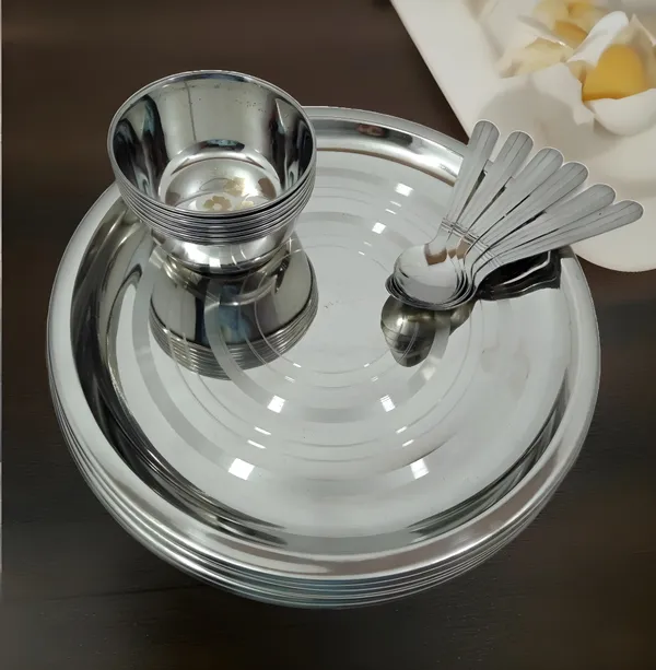 Silver_Eco-Friendly_Stainless_Steel_18_Pcs_Dinner_Set_Includes_6_Full_Plates_|_6_Bowls_|_6_Spoons