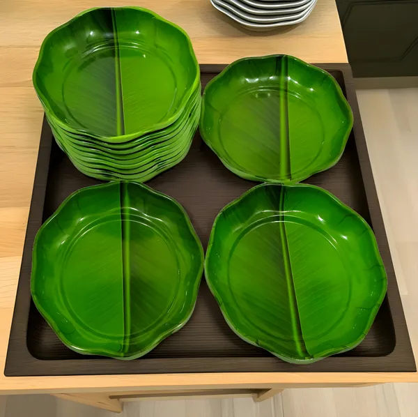 Green_12_Pcs_Melamine_Small_Round_Snacks_Plates_Set_-_Perfect_For_Kitchen_And_Dinnerware