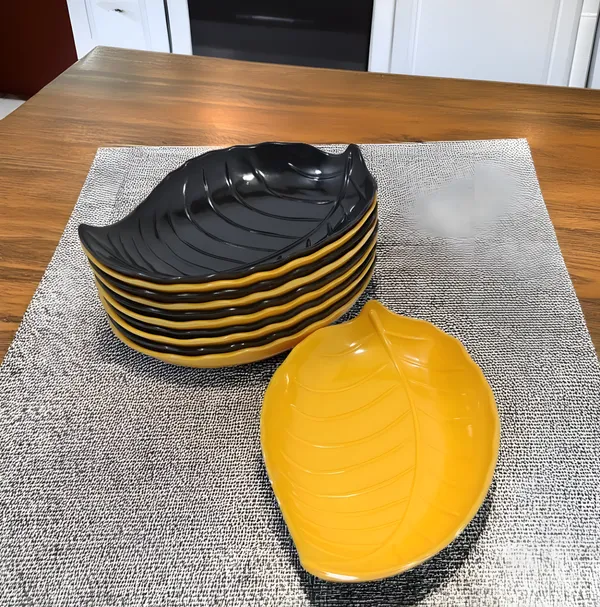 Multicolor_Melamine_Small_Leaf_Shape_Snacks_Platters_Set_Of_12_(6_Yellow_&_6_Black)_Perfect_For_Kitchen