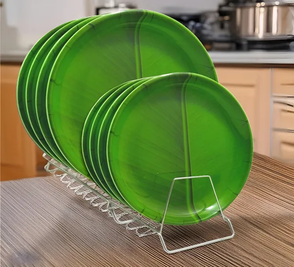 Green_Set_Of_8_(4_Full_&_4_Half)_Melamine_Round_Dinner_Plates_-_Perfect_For_Dinner