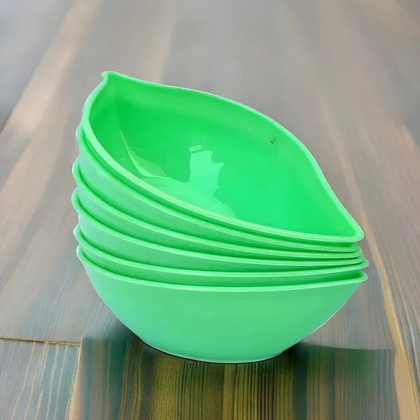 Green_Serve_In_Small_Polypropylene_Snacks_Bowl_Set_Of_6_In_Green_Colour_-_Perfect_Addition_To_Your_Kitchen_Utensils