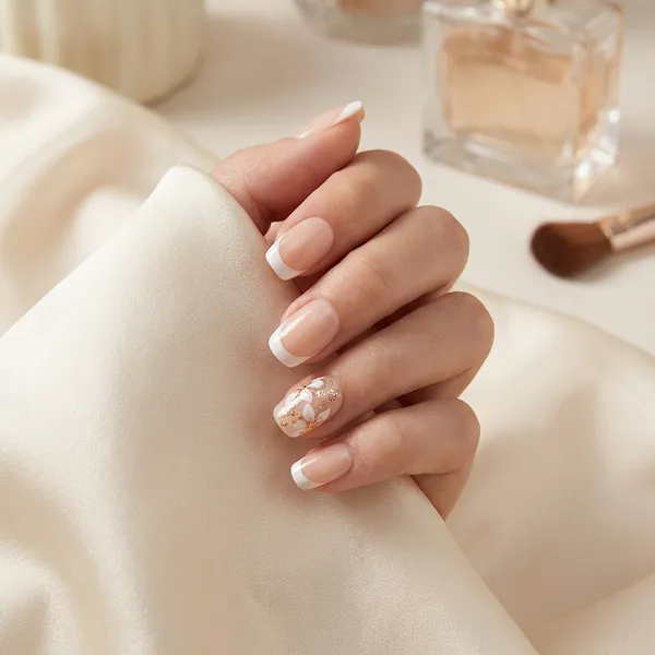 Peach_Butterfly_Press_On_Artificial_Nails
