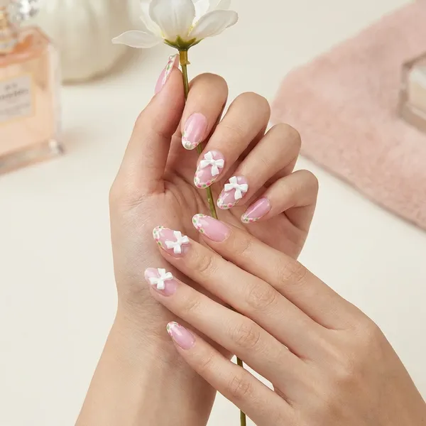 Pink_Floral_With_Bow_Press_On_Artificial_Nails