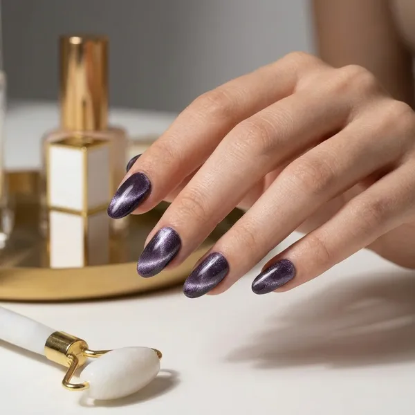 Indigo_Cat_Eye_Press_On_False_Nails
