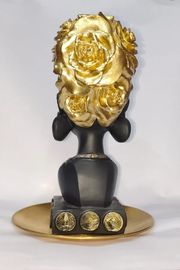 Decorative_Black_And_Gold_Goddess_Bust_Sculpture