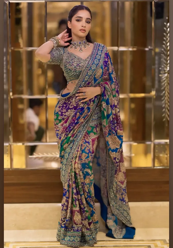 1(STITCHED_BLOUSE)_MULTICOLOUR_CREPE_PRINTED_DESIGNER_SAREE_WITH_HANDWORK_WITH_EMBROIDERED_REDYMADE_BLOUSE_