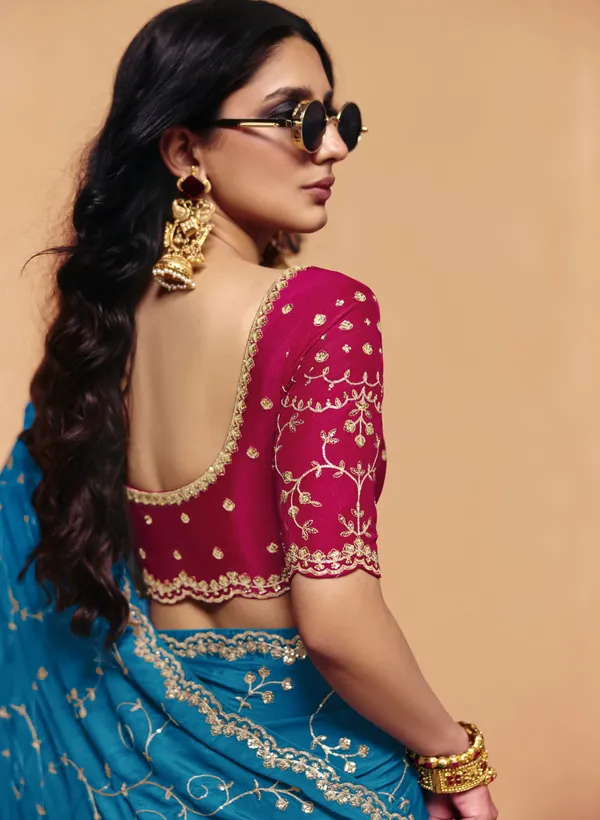 BEAUTIFUL_DESIGNER_SAREE_WITH_HANDCRAFTED_WORK