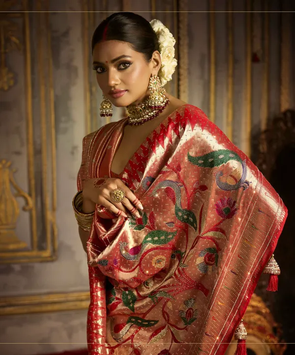 KADWA_KASAB_SILK_SAREE_WITH_HEAVY_ZIRCON_&_SAROSKI_WORK._WITH_HEAVY_DUPATAA