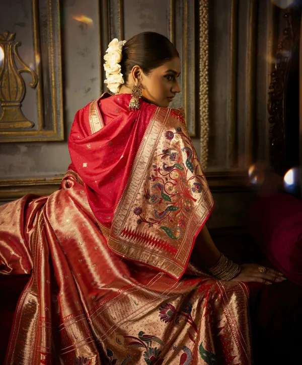 KADWA_KASAB_SILK_SAREE_WITH_HEAVY_ZIRCON_&_SAROSKI_WORK._WITH_HEAVY_DUPATAA