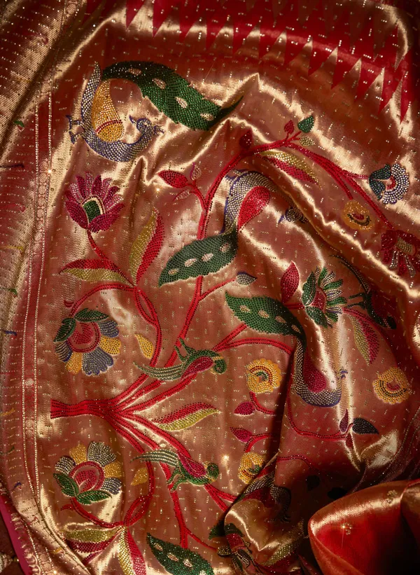 KADWA_KASAB_SILK_SAREE_WITH_HEAVY_ZIRCON_&_SAROSKI_WORK._WITH_HEAVY_DUPATAA