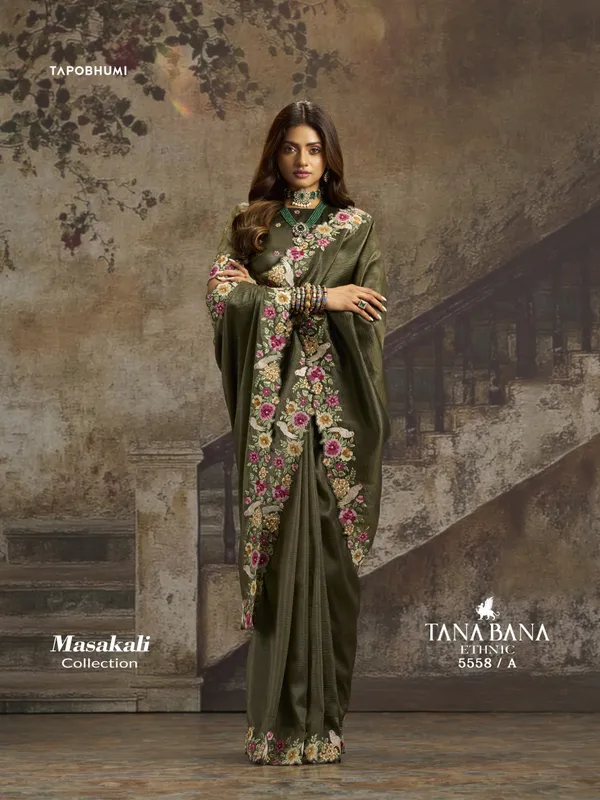 crush_Silk_Premium_&_Elegant_Saree