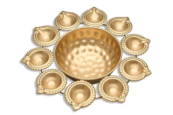 Copper_Metal_Decorative_Metal_Diya_Traditional_Diya_Urli_Tealight_Holder_Golden_Bowl