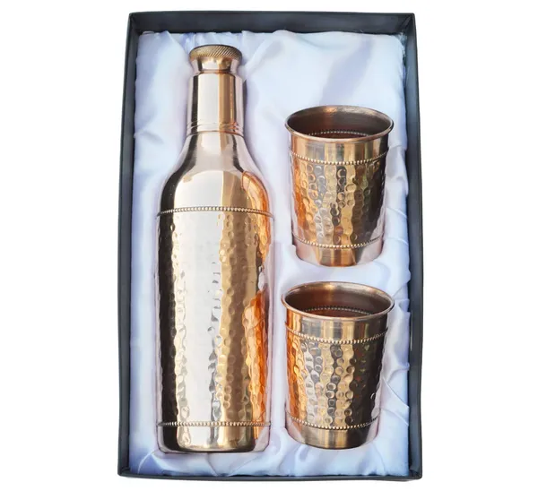 Copper_|_100%_Pure_Copper_Hammered_Water_Bottle_with_2_Hammered_Glass_|_Joint_Free_Leak_Proof_|_Ayurveda_Yoga_Health_Benefits_|_Serving_Drinking_Storage_Water_|_Make_Excellent_Gifts_for_Both.