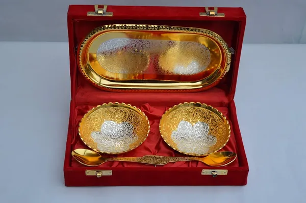 JR_gifts_&_handicrafts_Golden_and_Silver_Plated_Bowl_Set_Includes_2_Bowls,_2_Spoons_and_1_Tray_in_Gift_Box_-_Pack_of_4