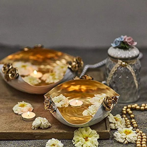 Copper_Decorative_Metal_Diya_Traditional_Diya_Urli_Tealight_Holder_Golden_Bowl_for_Floating_Flowers_and_Tea_Light_Candles_Home,Office_and_Table_Decor