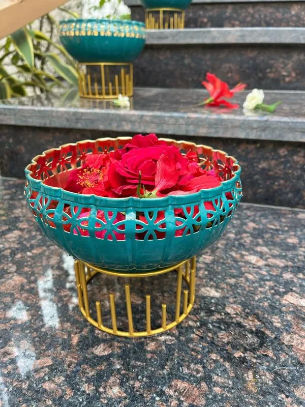 Copper_8_Inch_Metal_Magnetic_Steel_Decorative_Bowl_for_Home_Décor/Gifting,Design_1