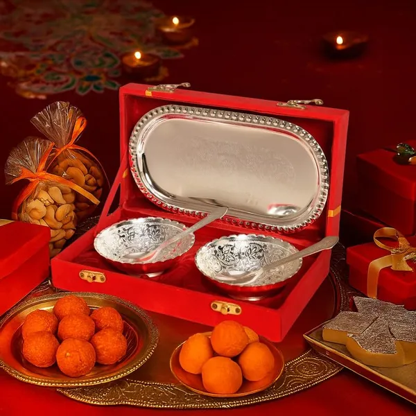 Copper_German_Silver_Bowl_Set_with_Royal_Velvet_Gift_Box_Capsule_Shape_Tray_Round_Bowls_with_Spoon_in_Gift_Box_for_Wedding_Return_and_Festive_Gifting