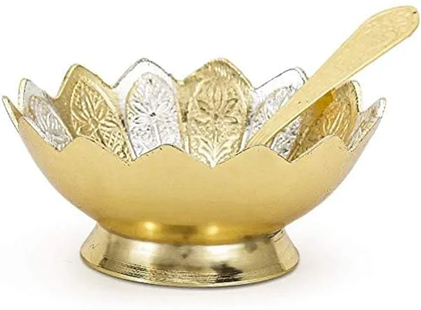 Copper_Silver_And_Gold_Plated_Metal_Bowl_Set_With_Spoon_In_Floral_Pattern_Best_Wedding_Return_Gift._In_Velvet_Gift_Box