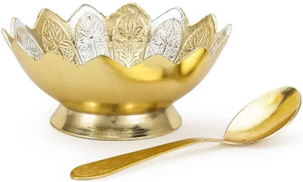 Copper_Silver_And_Gold_Plated_Metal_Bowl_Set_With_Spoon_In_Floral_Pattern_Best_Wedding_Return_Gift._In_Velvet_Gift_Box