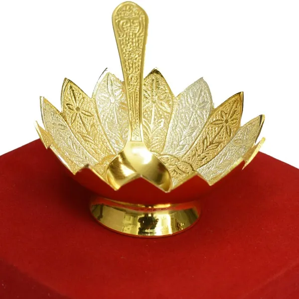 Copper_Silver_And_Gold_Plated_Metal_Bowl_Set_With_Spoon_In_Floral_Pattern_Best_Wedding_Return_Gift._In_Velvet_Gift_Box