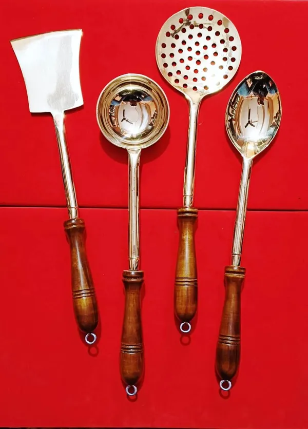 Copper_Brass_Serving/Cooking_LADLES_-_Set_of_4_Brass_Ladles_Wood_Handle_Curry,_Rice,_Frying_&_Ladle_Cooking_Spoons