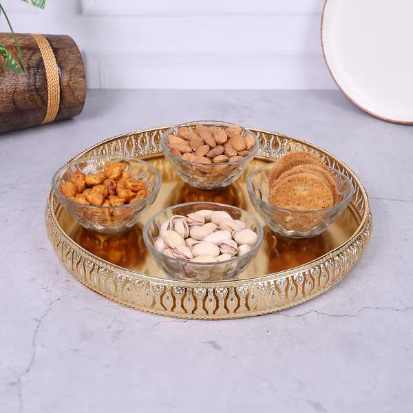 Copper_Decorative_Golden_Alloy_Tray_–_10_inches_Round_Vanity_Organizer_for_Jewelry,_Makeup,_Perfume_|_Elegant_Vintage_Metal_Tray_for_Bathroom,_Dresser,_or_Gift_Décor