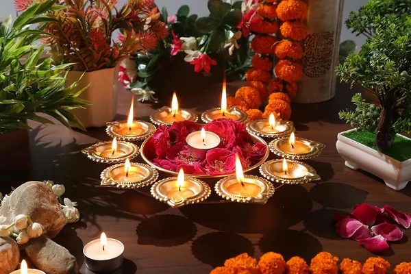 Copper_Diya_Shape_Iron_Flower_Decorative_Urli_for_Home
