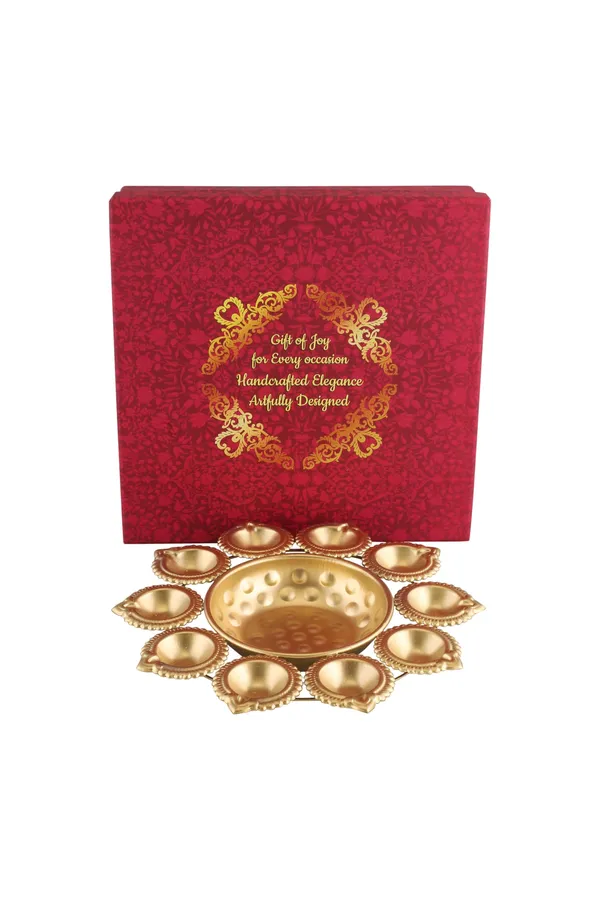 Copper_Metal_Decorative_Metal_Diya_Traditional_Diya_Urli_Tealight_Holder_Golden_Bowl_for_Floating_Flowers_Home,Office_Wedding_Decor_Size_10_Inches_with_10_diyas_with_Gift_Box