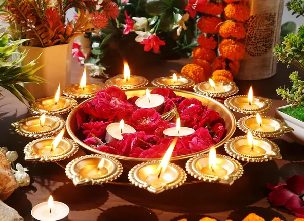 Copper_Metal_Decorative_Metal_Diya_Traditional_Diya_Urli_Tealight_Holder_Golden_Bowl