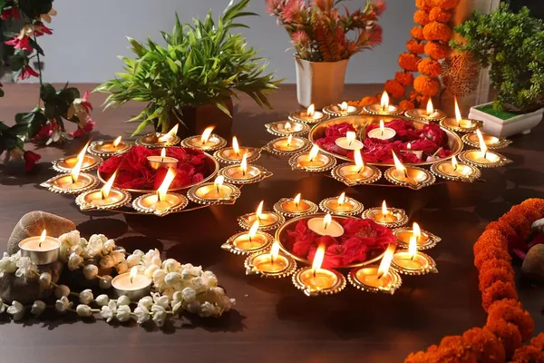 Copper_Metal_Diya_Urli_Flower_Tea_Light_Decorative_Urli_Bowl_for_Flowers_and_Tea_Light_Candles_Home,Office_Table_Decor_Diwali_Decoration_Items_for_Home_Set_of_3_(Size_10,12_and_14_inches)