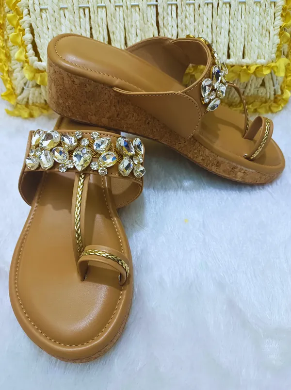 The_Heirloom_Kolhapuri_Wedges_For_Women_|_2_Inches