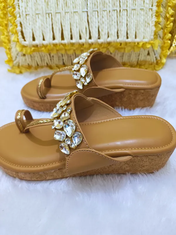 The_Heirloom_Kolhapuri_Wedges_For_Women_|_2_Inches